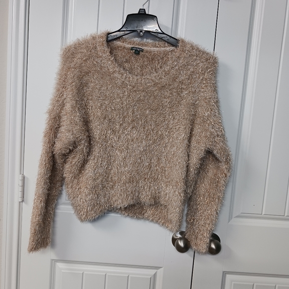 Sweaters - Furry Cream and Gold Sweater Wild fable XL